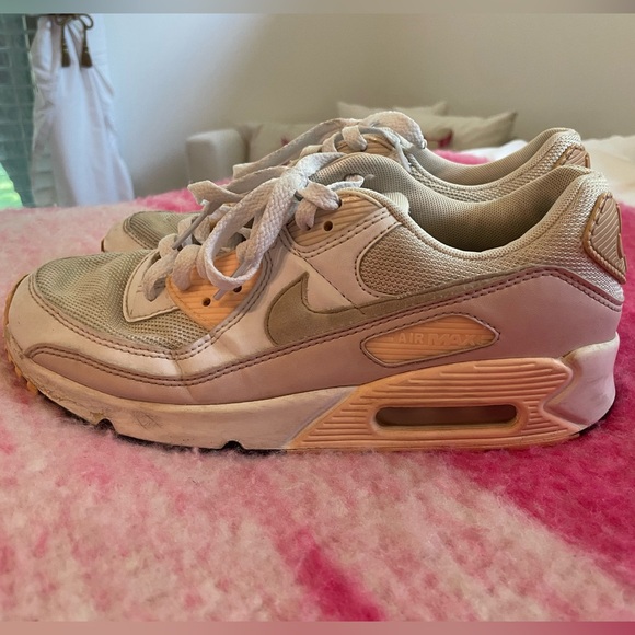 Nike Shoes - Nike air max shoes